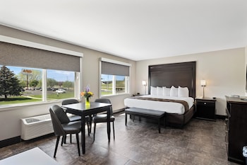 Suite, 1 King Bed (Junior King Suite)