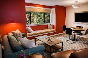 Premium Suite, 1 King Bed with Sofa bed, Patio (Forest View)