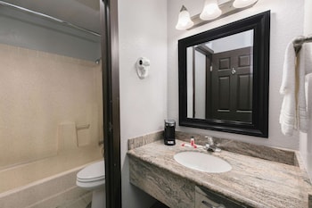 Room, 1 Queen Bed, Accessible, Non Smoking (Mobility Accessible)