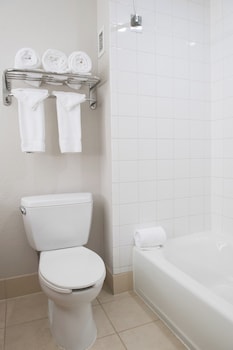Standard Room, 1 King Bed (Leisure)