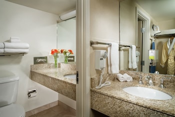 Deluxe Room, 2 Queen Beds