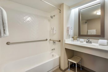 Superior Room, 1 King Bed, Accessible (Smoke Free)