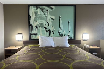 Standard Room, 1 King Bed