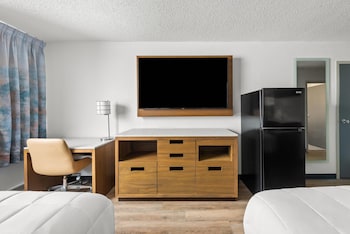 Standard Room, 2 Double Beds, Non Smoking