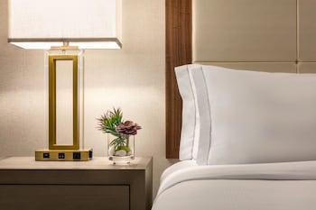 One king bed 1 bedroom suite oceanfront