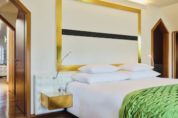 Penthouse Suite with Rooftop Terrace