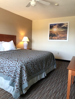 One-Bedroom Suite, 1 King Bed, Non Smoking