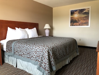 One-Bedroom Suite, 1 King Bed, Non Smoking