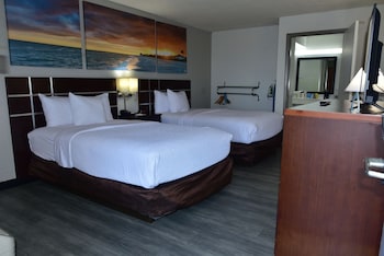 Room, 1 King Bed, Mobility Accessible, Non Smoking (Hearing, Bathtub W/grab Bars)