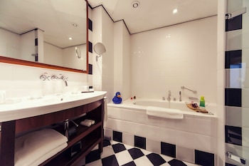Guest Suite