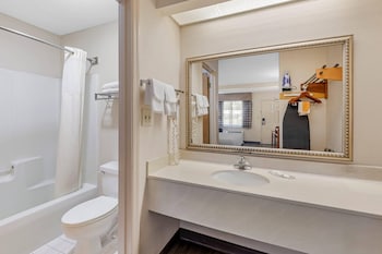 Suite, 1 King Bed, Non Smoking