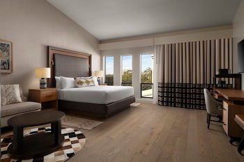 Room, 1 King Bed, Garden View