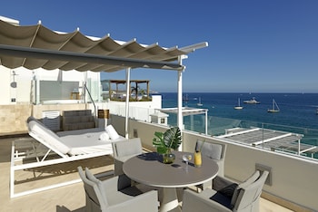 Exclusive ME+ Suite with hot tub & Terrace