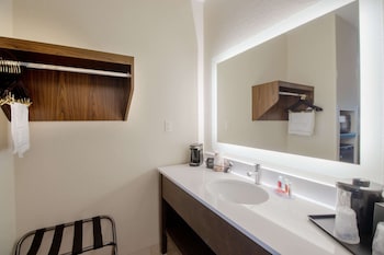 Suite, Multiple Beds, Non Smoking