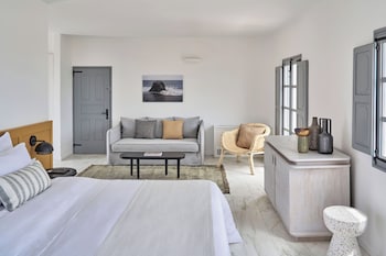 Suite, 1 Bedroom, Resort View (Balcony)