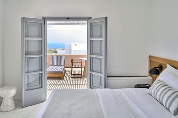 Suite, 1 Bedroom, Resort View (Balcony)