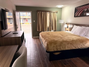 Room, 1 King Bed, Non Smoking