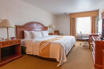 Room, 1 King Bed, Accessible, Non Smoking (Bathtub)