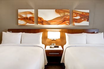 Room, 2 Queen Beds, Non Smoking