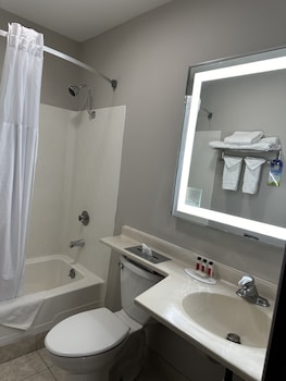 Double Room, 2 Double Beds Non Smoking