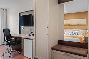 Room, 1 Queen Bed, Non Smoking