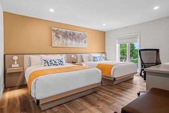 Room, 2 Queen Beds, Non Smoking