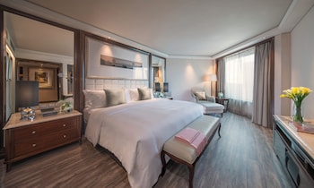 Signature Suite (Grand Stanford)