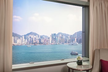 Classic Room, 1 King Bed, Club Lounge Access (Victoria Harbour View)