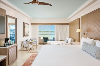 Deluxe Junior Suite Ocean View Double
