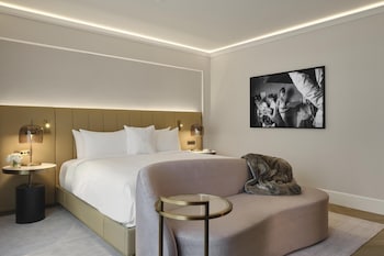 Superior Room, 1 King Bed