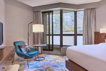 Room, 1 King Bed (High Floor)