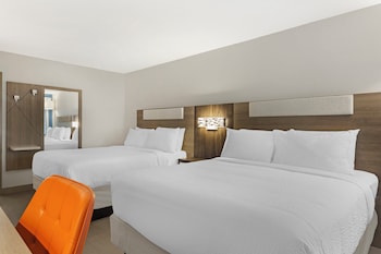 Standard Room, 2 Queen Beds, Pets Allowed