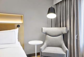 Room, 1 King Bed, Mobility Accessible (Mobility)