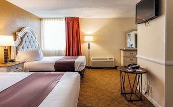 Studio Suite, 2 Queen Beds, Non Smoking, Kitchenette