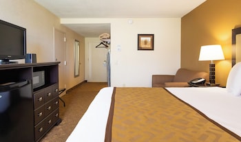 Deluxe Room, 1 King Bed, Accessible, Non Smoking