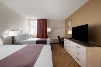 Suite, 2 Queen Beds, Non Smoking, Kitchen