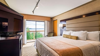 Deluxe Single Room, 1 King Bed with Sofa bed, Balcony, Ocean View