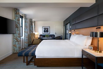 Junior Suite, 1 King Bed (View)