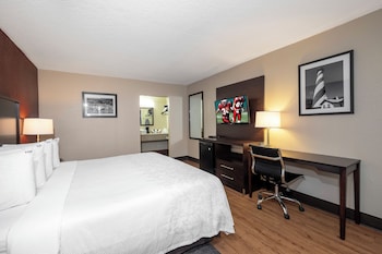 Standard Room, 1 King Bed, Accessible (Roll-In Shower, Smoke Free)