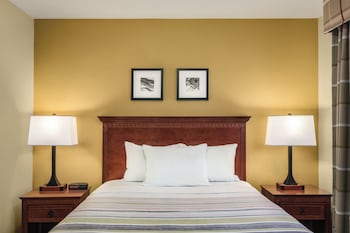 Suite, 1 Queen Bed, Non Smoking