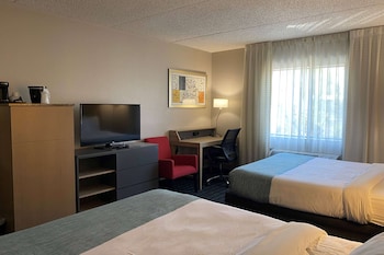 Room, 2 Queen Beds, Non Smoking
