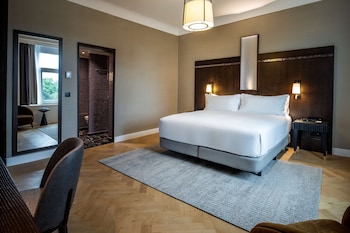 Suite, 1 King Bed