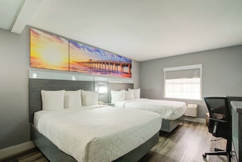 Room, 2 Queen Beds, Non Smoking