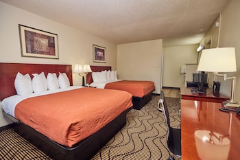 Double queen room