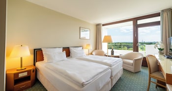 Standard Double Room, Garden View