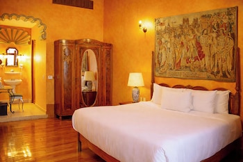 Imperial Suite, King Size Bed