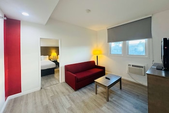 Suite, 1 Bedroom, Non Smoking (2 Queen Beds)