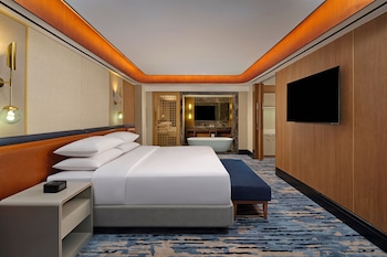 Club Room, 2 Bedrooms