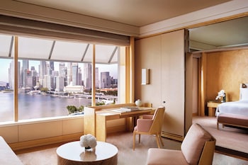 Deluxe Suite, 1 King Bed, Non Smoking, Bay View