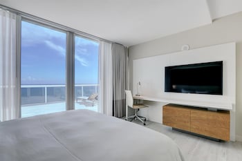 Suite, Multiple Beds